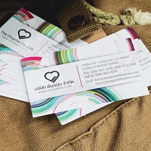 Discover 5 expert-backed tips from Tonchabub Printing to design business cards that look professional, stand out, and make a lasting impression.