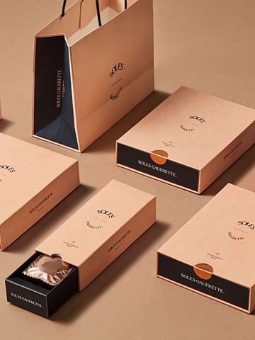 งานพิมพ์ที่เหมาะกับอาร์ตการ์ด เช่น ปฏิทิน ฉลากสินค้า ที่คั่นหนังสือ และสื่อส่งเสริมการขาย